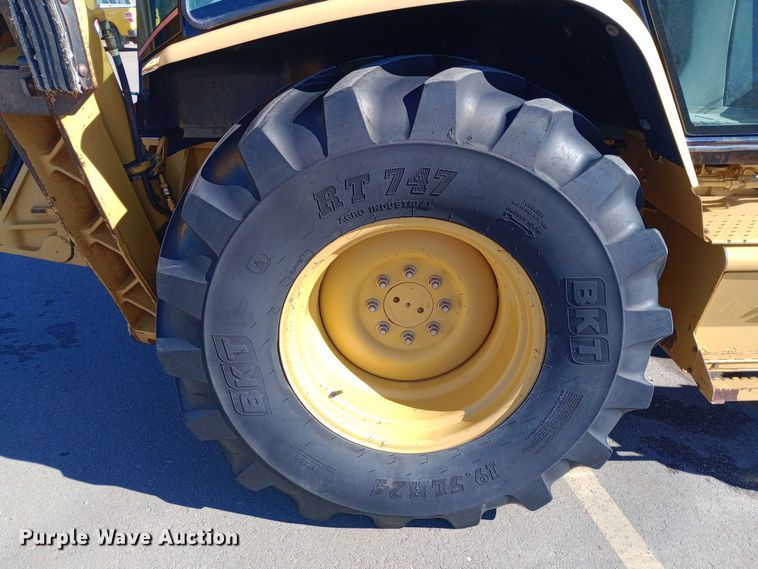 image for item EO0546 2002 Caterpillar 420D backhoe 