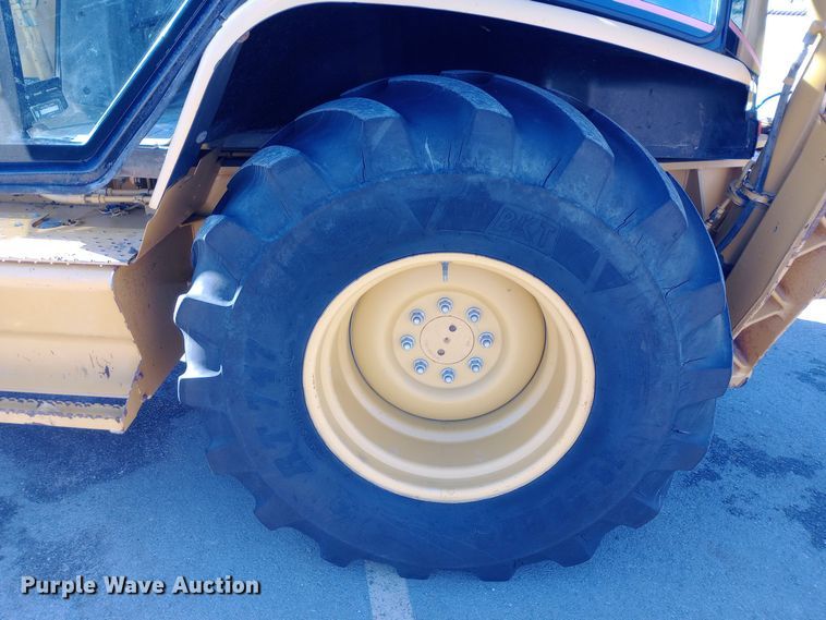 image for item EO0546 2002 Caterpillar 420D backhoe 