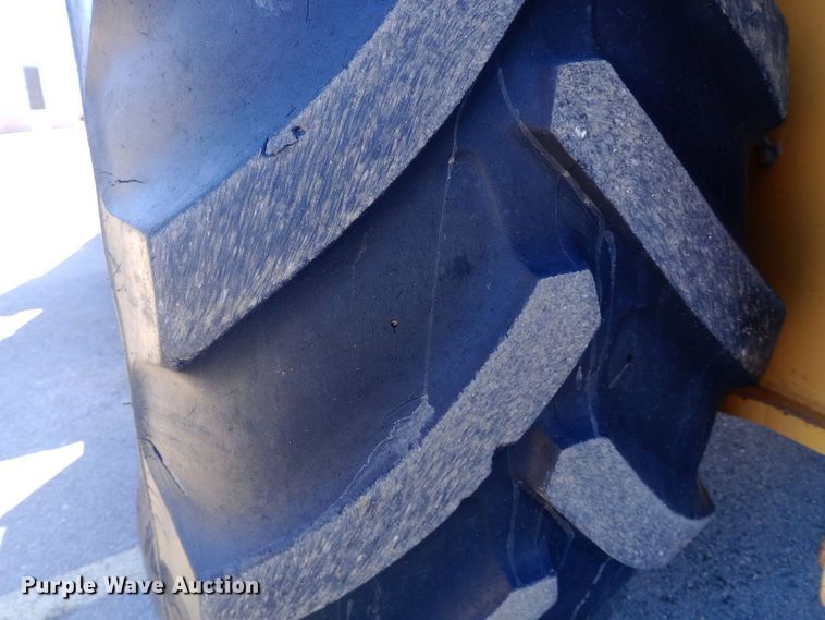 image for item EO0546 2002 Caterpillar 420D backhoe 