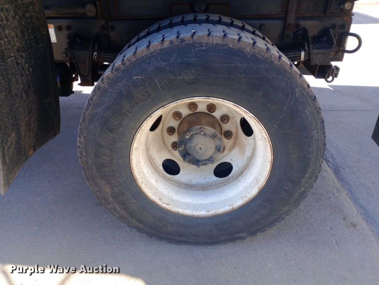 image for item EO0570 2003 Freightliner  FL70 dump truck