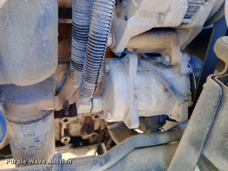 image for item EO0571 2002 Freightliner FL70 dump truck