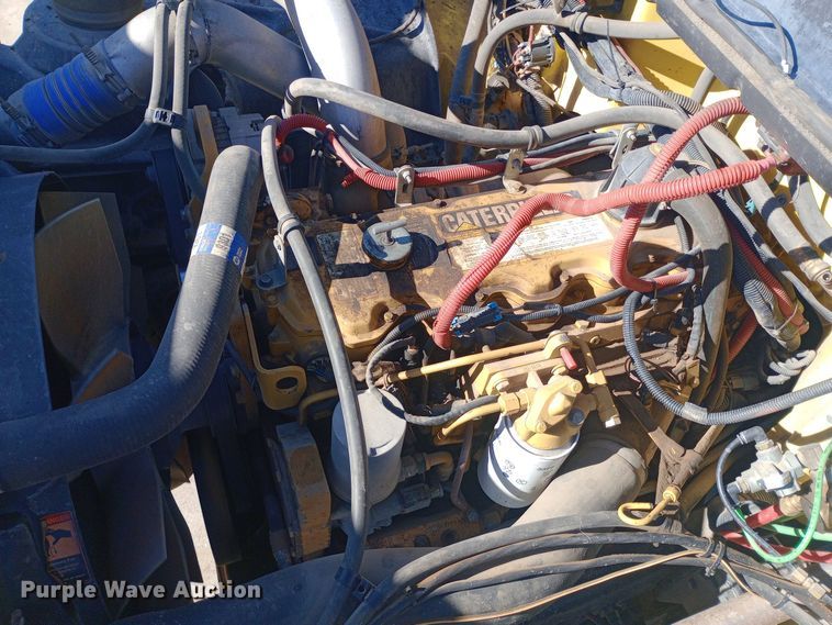 image for item EO0571 2002 Freightliner FL70 dump truck