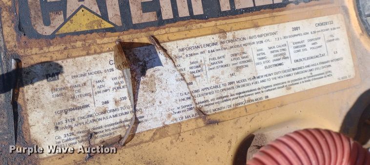 image for item EO0571 2002 Freightliner FL70 dump truck