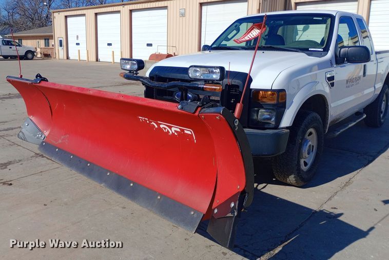 image for item EO0572 2008 Ford F250 Super Duty SuperCab pickup truck