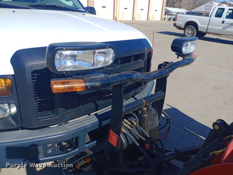 image for item EO0572 2008 Ford F250 Super Duty SuperCab pickup truck