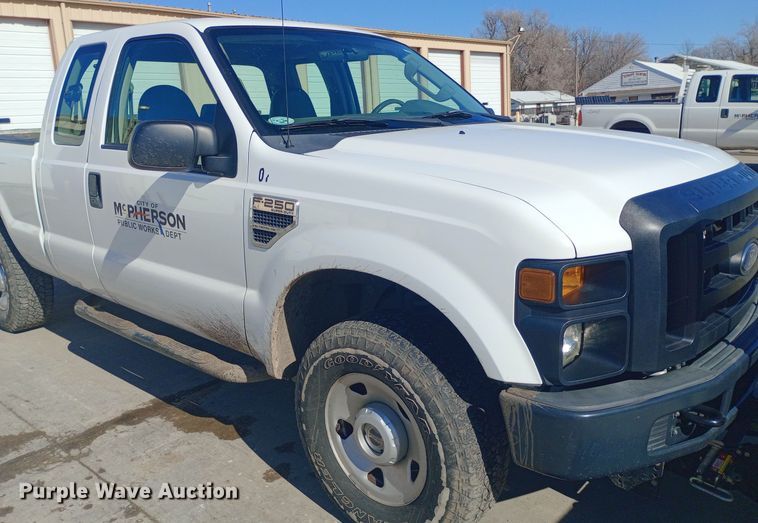 image for item EO0572 2008 Ford F250 Super Duty SuperCab pickup truck