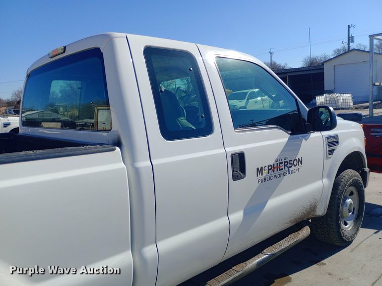 image for item EO0572 2008 Ford F250 Super Duty SuperCab pickup truck