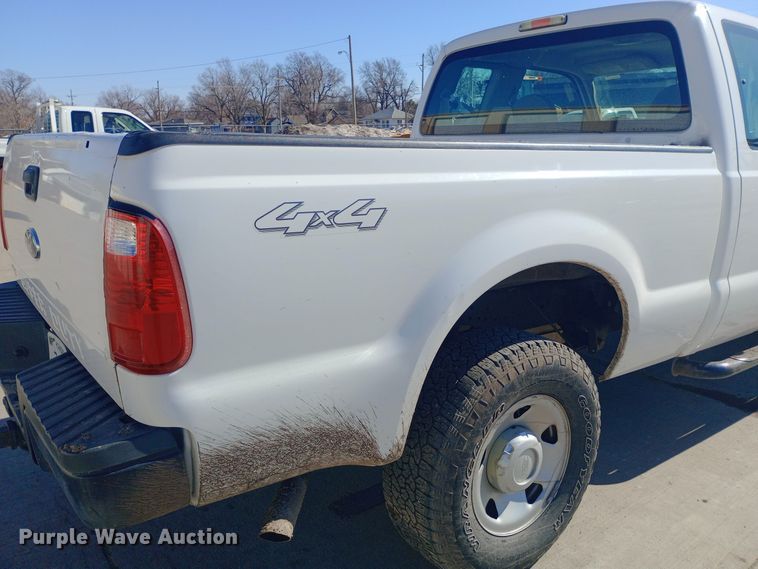 image for item EO0572 2008 Ford F250 Super Duty SuperCab pickup truck