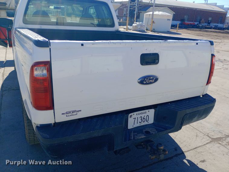 image for item EO0572 2008 Ford F250 Super Duty SuperCab pickup truck