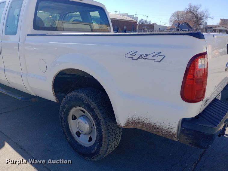 image for item EO0572 2008 Ford F250 Super Duty SuperCab pickup truck
