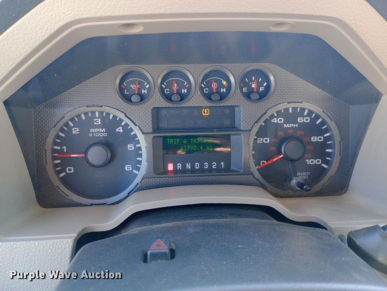 image for item EO0572 2008 Ford F250 Super Duty SuperCab pickup truck