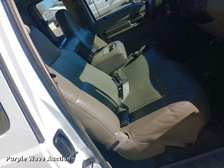 image for item EO0572 2008 Ford F250 Super Duty SuperCab pickup truck