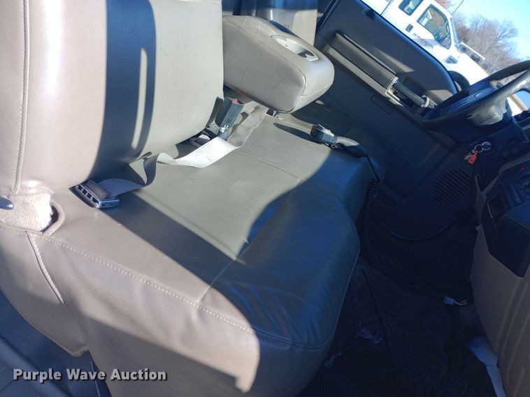 image for item EO0572 2008 Ford F250 Super Duty SuperCab pickup truck