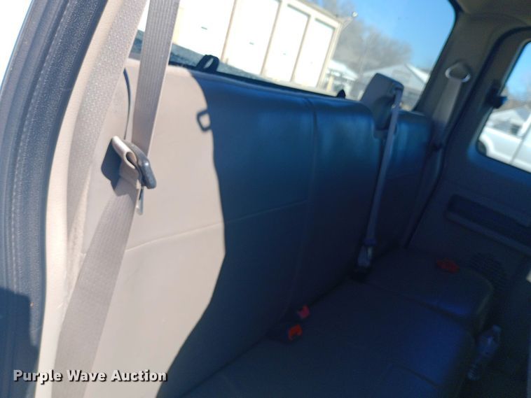 image for item EO0572 2008 Ford F250 Super Duty SuperCab pickup truck
