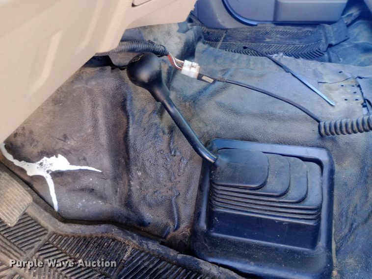 image for item EO0572 2008 Ford F250 Super Duty SuperCab pickup truck