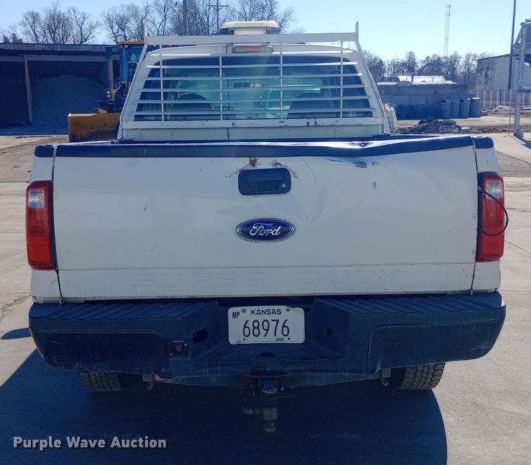 image for item EO0573 2008 Ford F250 Super Duty SuperCab pickup truck