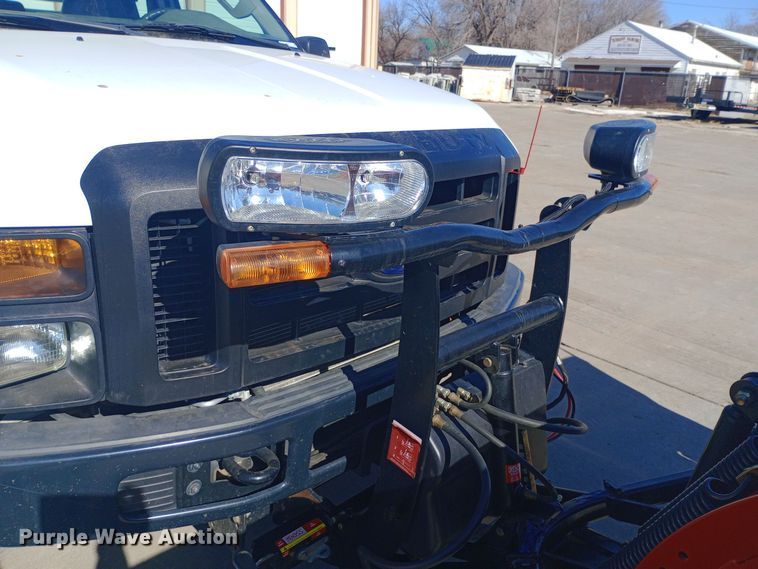 image for item EO0573 2008 Ford F250 Super Duty SuperCab pickup truck