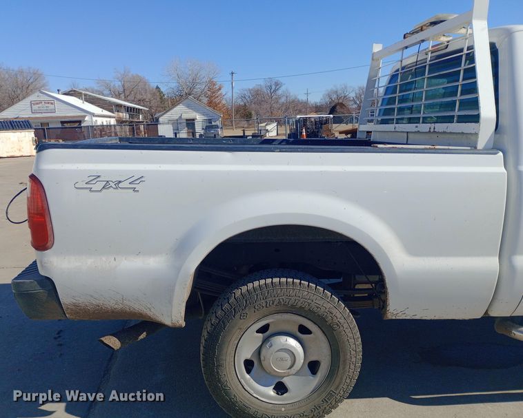 image for item EO0573 2008 Ford F250 Super Duty SuperCab pickup truck