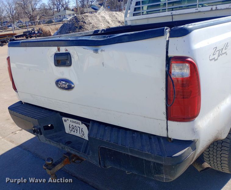 image for item EO0573 2008 Ford F250 Super Duty SuperCab pickup truck