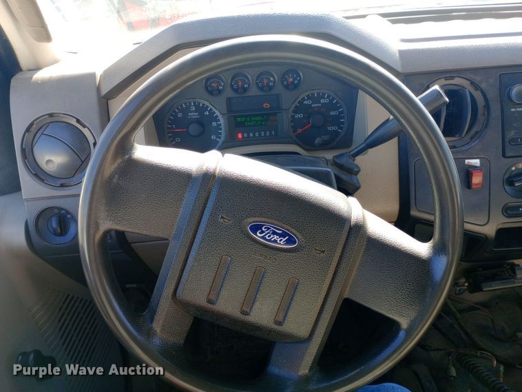 image for item EO0573 2008 Ford F250 Super Duty SuperCab pickup truck