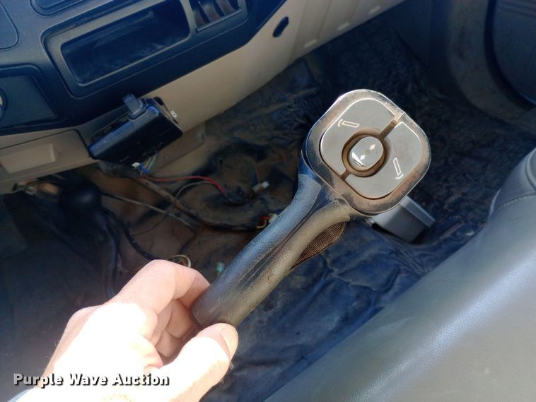 image for item EO0573 2008 Ford F250 Super Duty SuperCab pickup truck