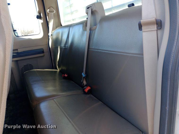 image for item EO0573 2008 Ford F250 Super Duty SuperCab pickup truck