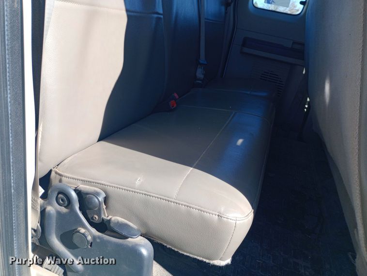 image for item EO0573 2008 Ford F250 Super Duty SuperCab pickup truck