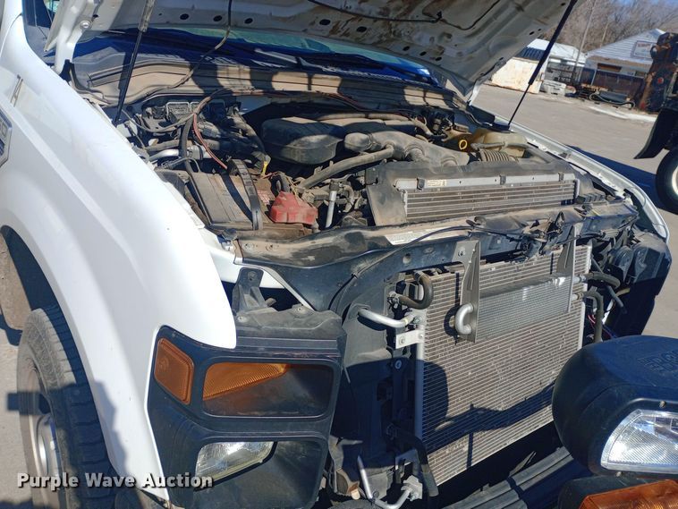 image for item EO0573 2008 Ford F250 Super Duty SuperCab pickup truck