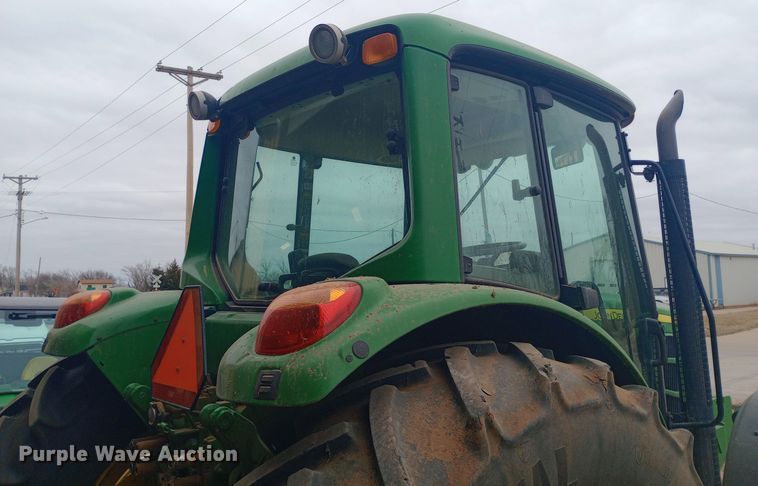 image for item EO0586 2010 John Deere 6430 MFWD tractor