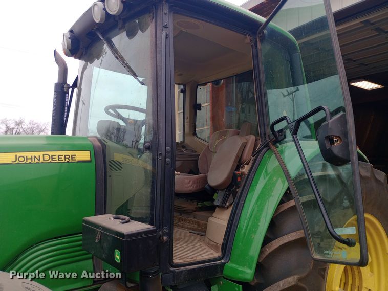 image for item EO0586 2010 John Deere 6430 MFWD tractor