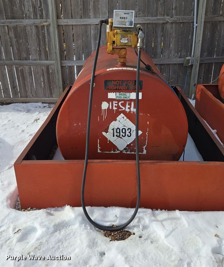 image for item EQ3925 Fuel tank