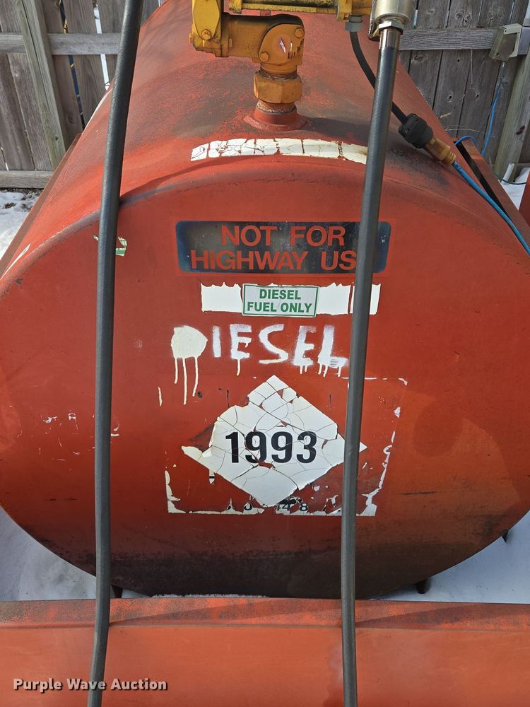 image for item EQ3925 Fuel tank