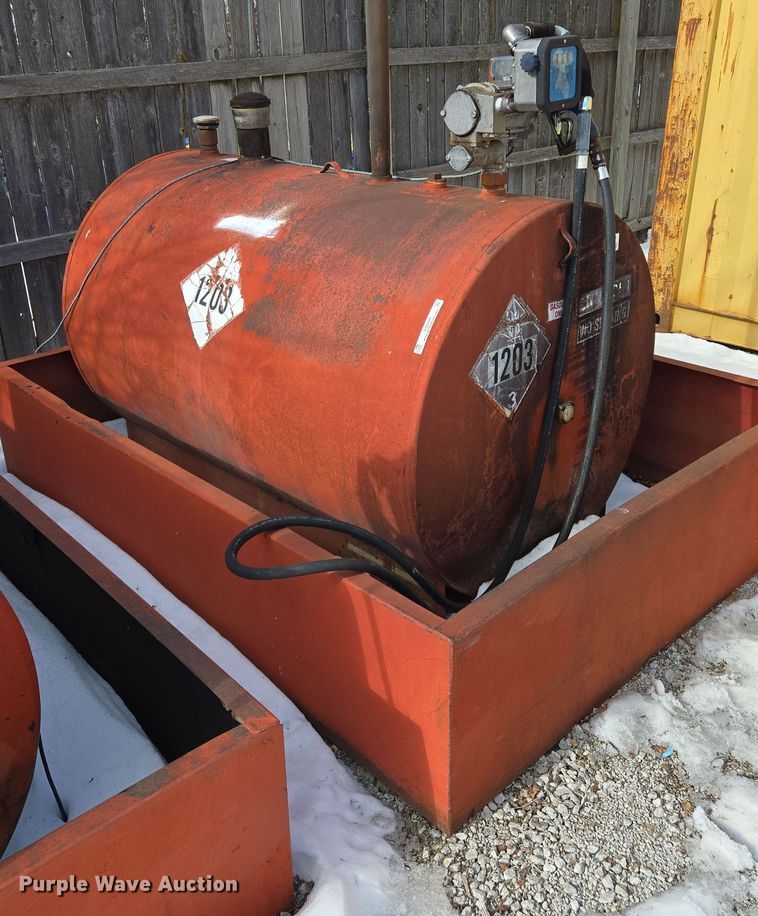 image for item EQ3926 Fuel tank 