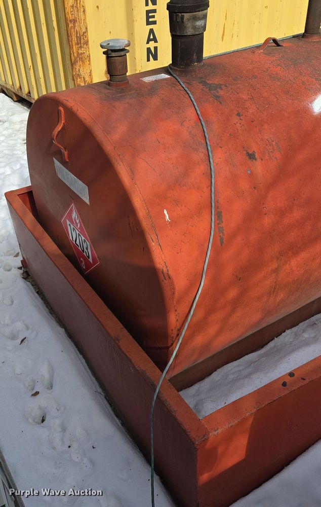 image for item EQ3926 Fuel tank 