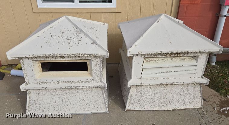 image for item EQ3927 (2) cupolas