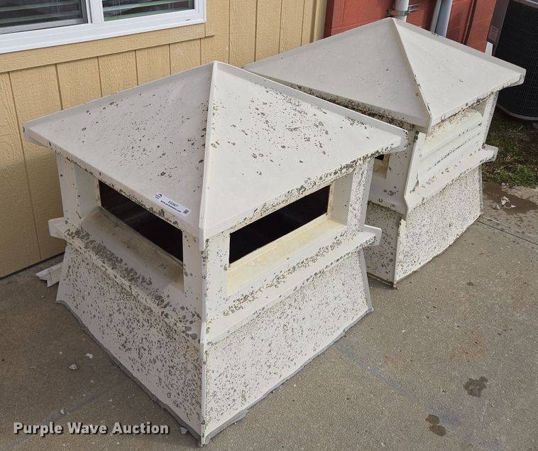 image for item EQ3927 (2) cupolas