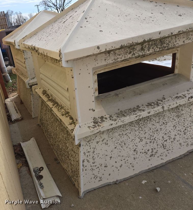 image for item EQ3927 (2) cupolas