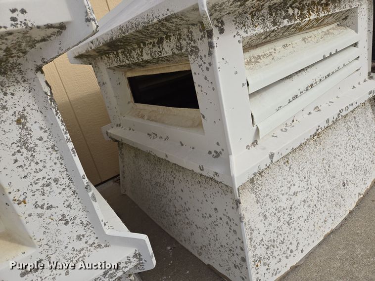 image for item EQ3927 (2) cupolas