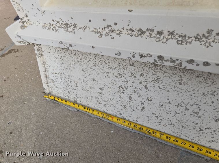 image for item EQ3927 (2) cupolas