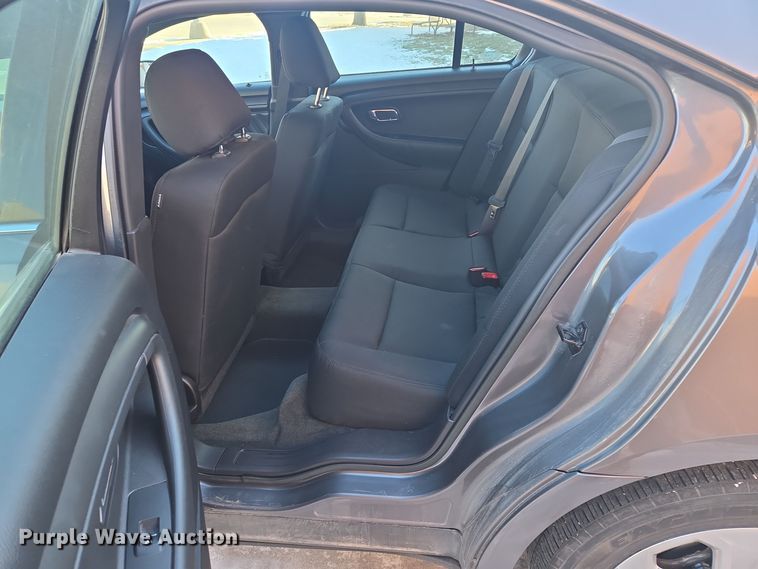 image for item EQ3930 2015 Ford  Taurus Police Interceptor 