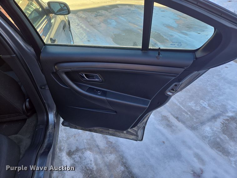 image for item EQ3930 2015 Ford  Taurus Police Interceptor 