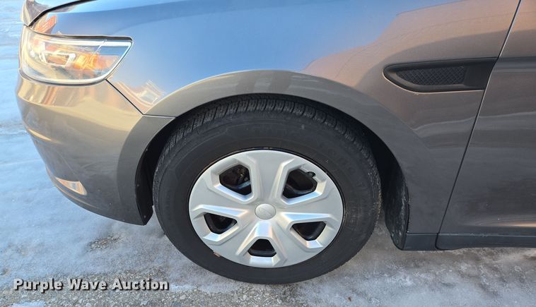 image for item EQ3930 2015 Ford  Taurus Police Interceptor 