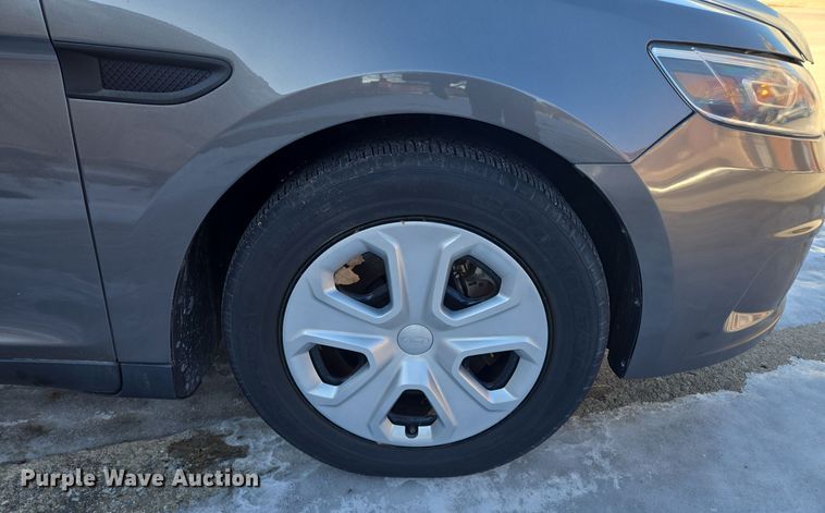 image for item EQ3930 2015 Ford  Taurus Police Interceptor 