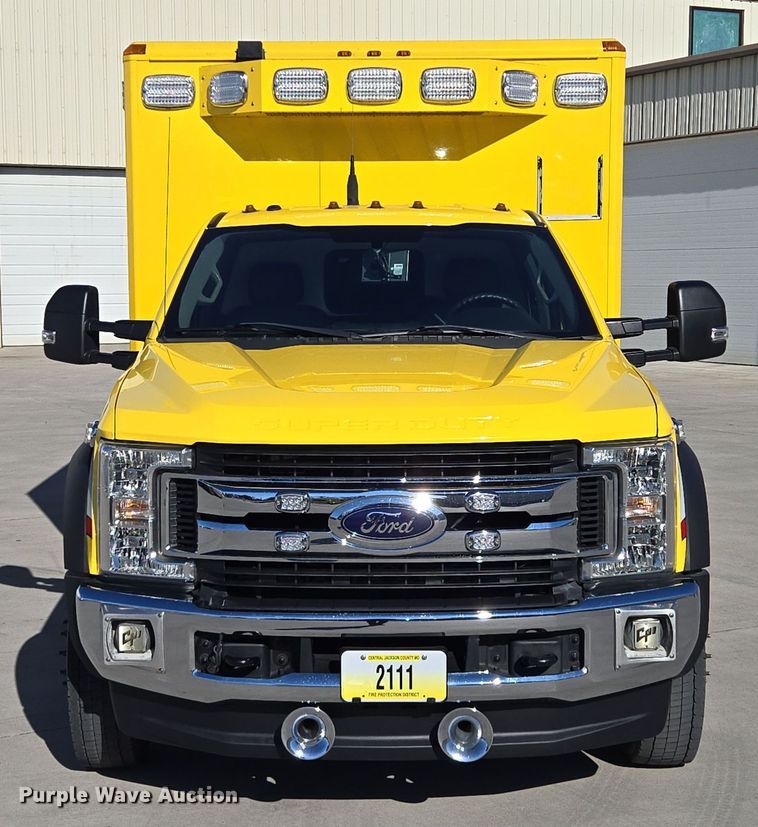 image for item EQ3931 2017 Ford  F550 Super Duty XLT ambulance