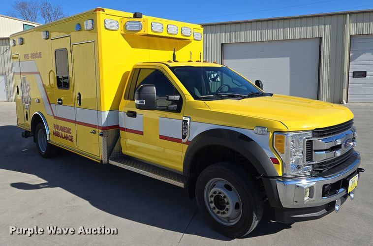 image for item EQ3931 2017 Ford  F550 Super Duty XLT ambulance