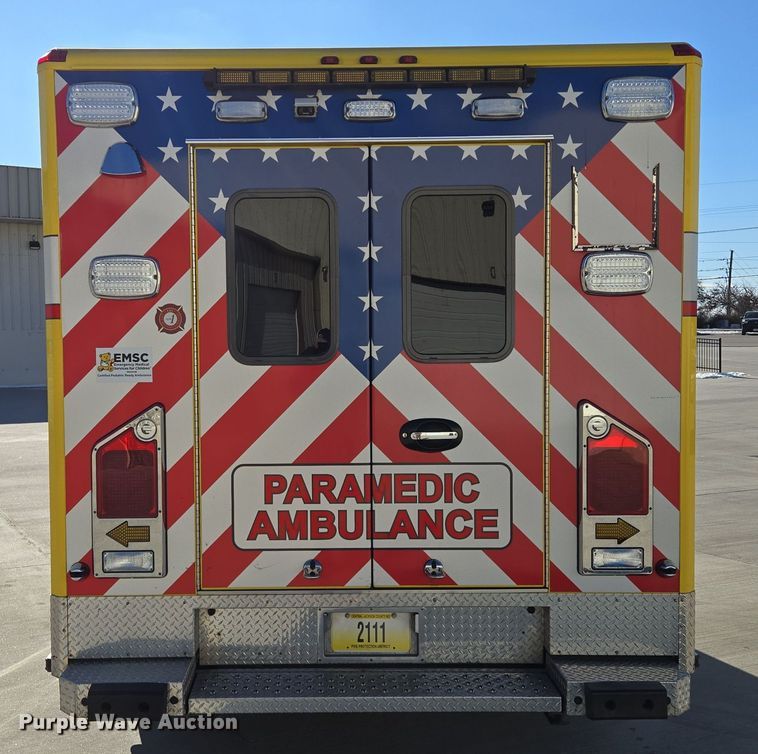 image for item EQ3931 2017 Ford  F550 Super Duty XLT ambulance