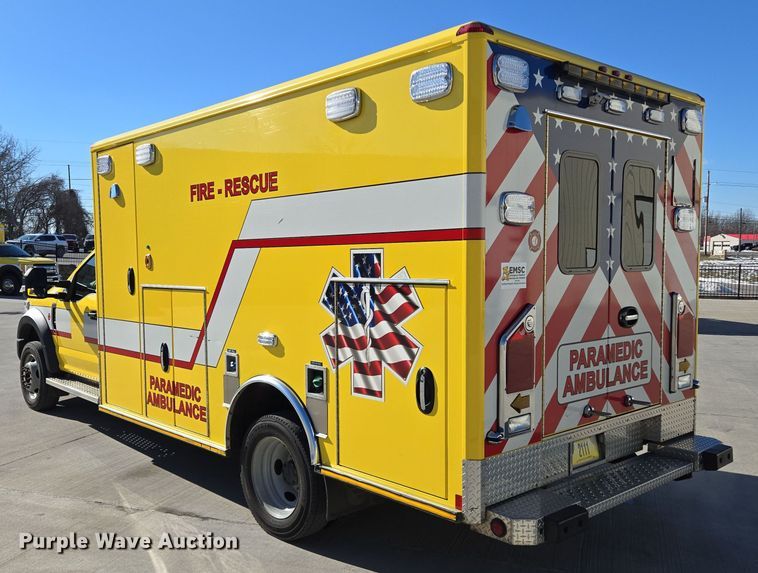 image for item EQ3931 2017 Ford  F550 Super Duty XLT ambulance