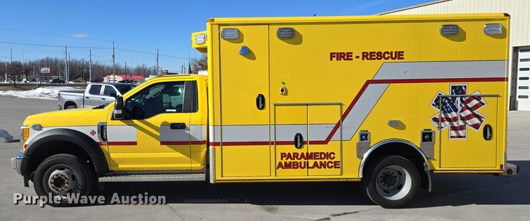 image for item EQ3931 2017 Ford  F550 Super Duty XLT ambulance
