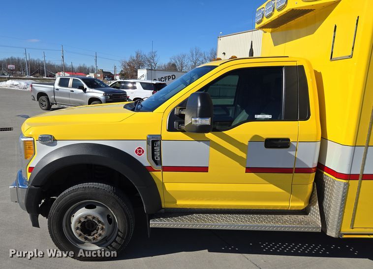 image for item EQ3931 2017 Ford  F550 Super Duty XLT ambulance
