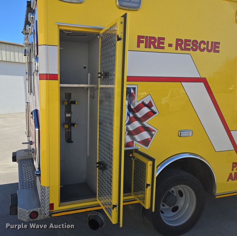 image for item EQ3931 2017 Ford  F550 Super Duty XLT ambulance